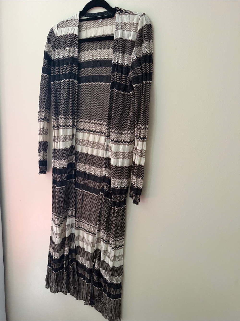 Striped Long Sleeve Cardigan in Black & White